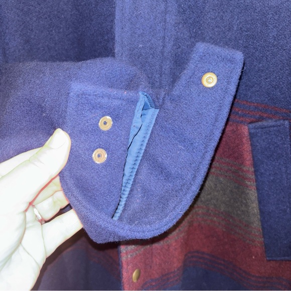 Pendleton Woolen Mills Navy Serape Striped Barn Car Pea Coat Virgin Wool L  USA - Picture 4 of 11